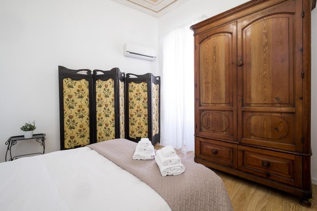 Aragona Rooms Palermo Esterno foto