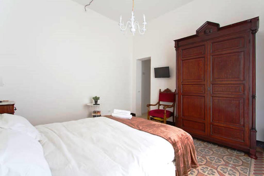 Aragona Rooms Palermo Esterno foto