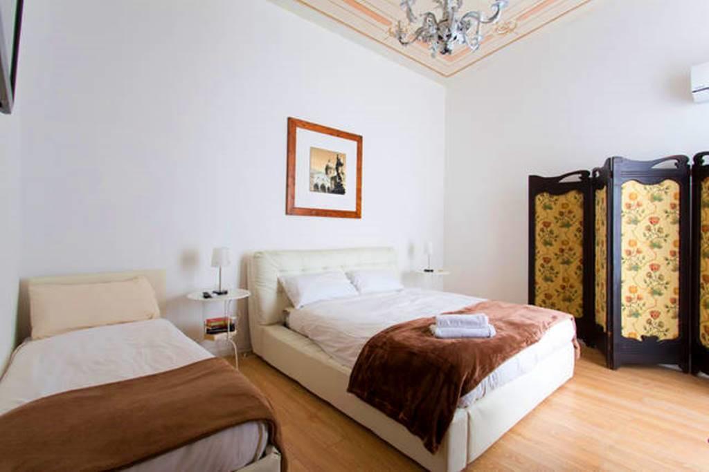 Aragona Rooms Palermo Esterno foto