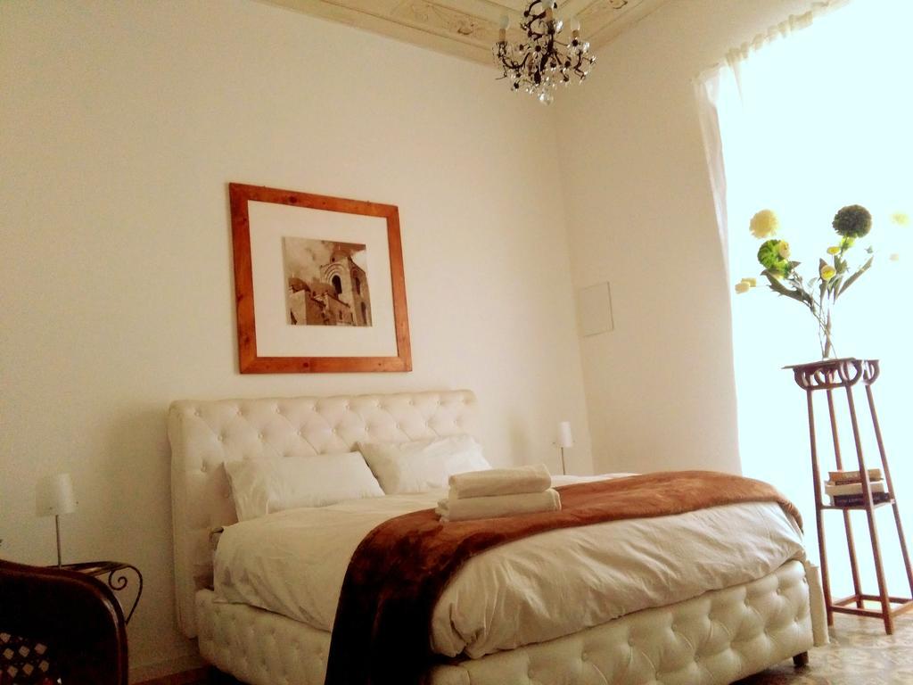 Aragona Rooms Palermo Esterno foto